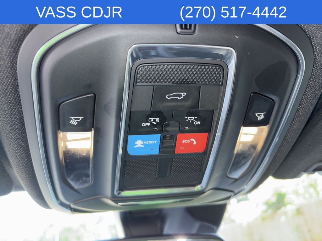 2024 Jeep Grand Cherokee Altitude photo 19
