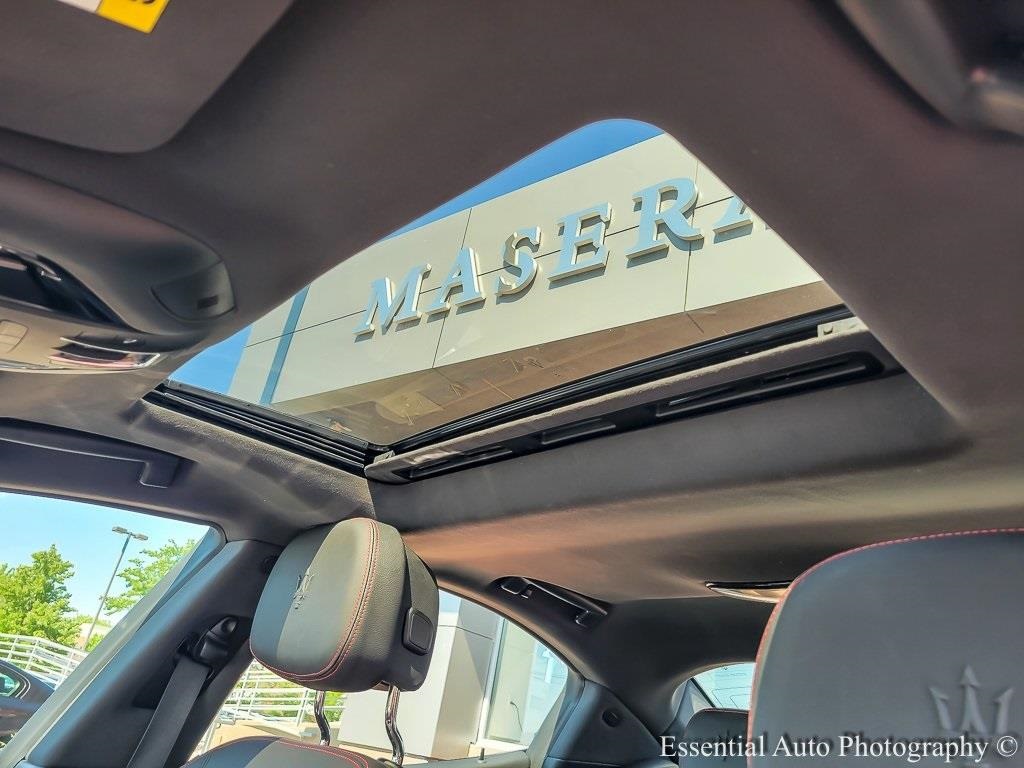 2022 Maserati Ghibli Modena Q4 photo 9