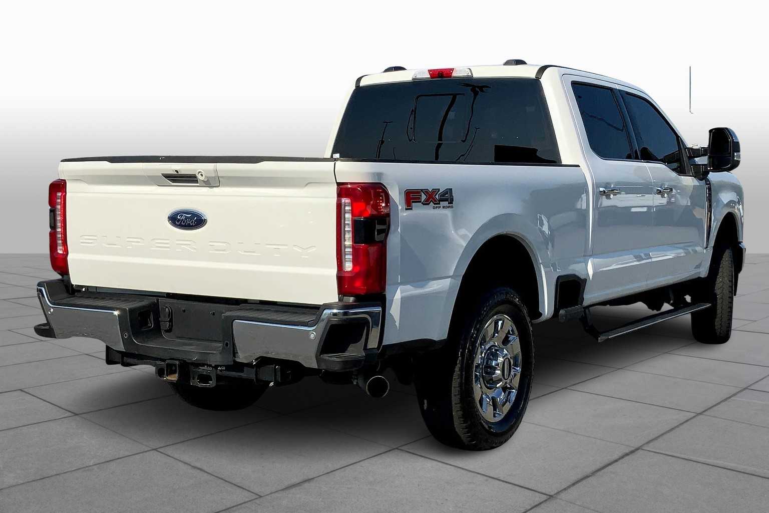 2024 Ford F-250 Lariat photo 12
