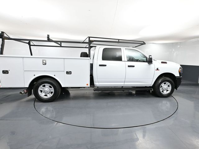 2024 Ram 3500 Tradesman photo 3