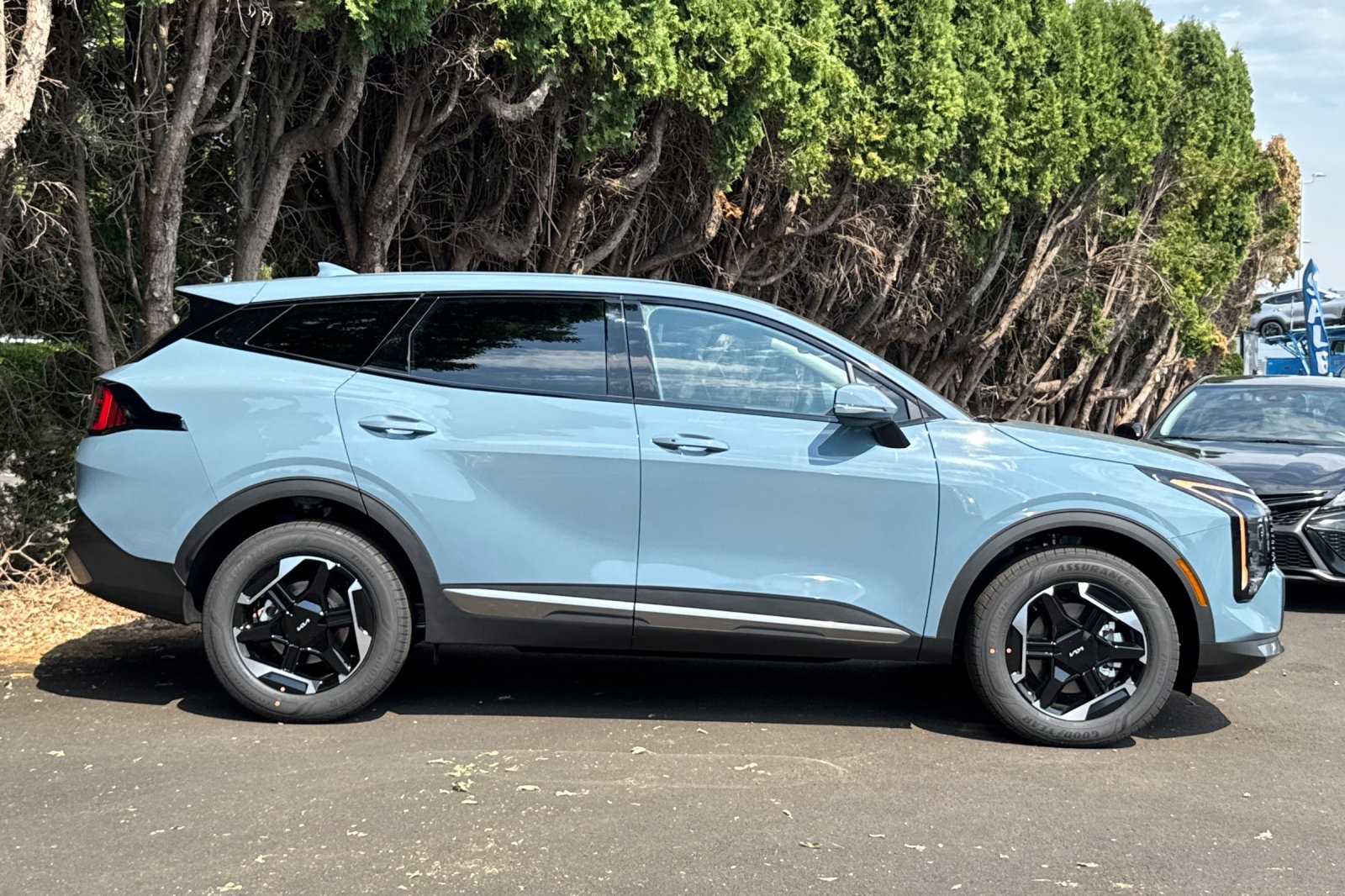 2026 Kia Sportage Hybrid S photo 2