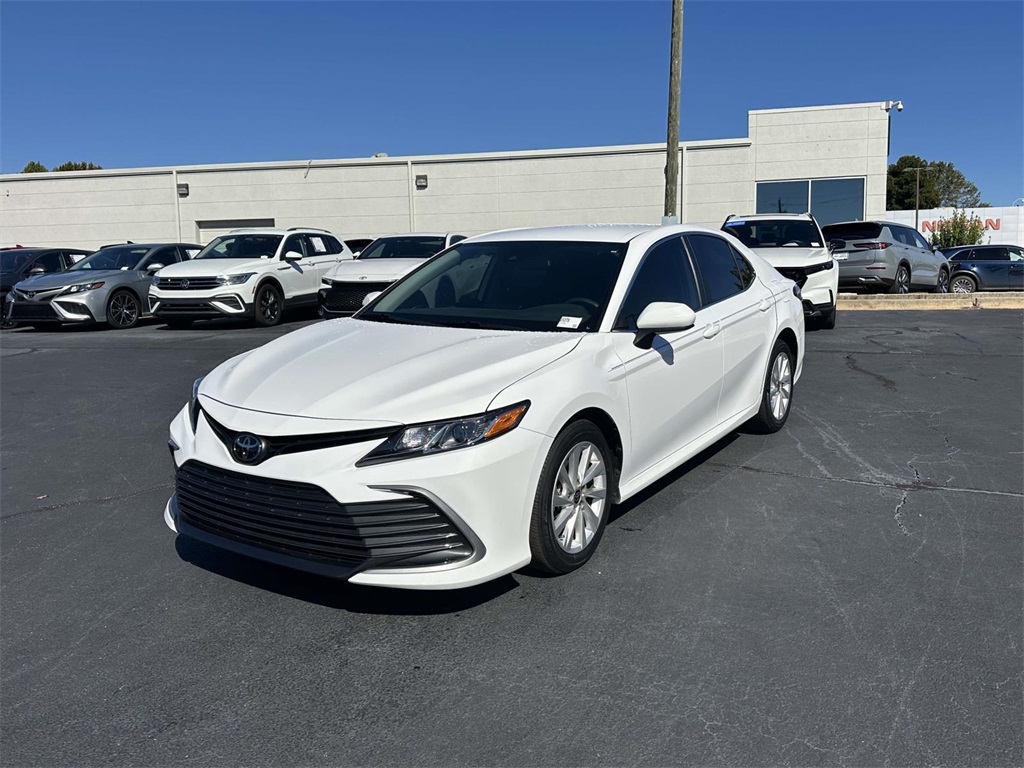 2024 Toyota Camry LE photo 3
