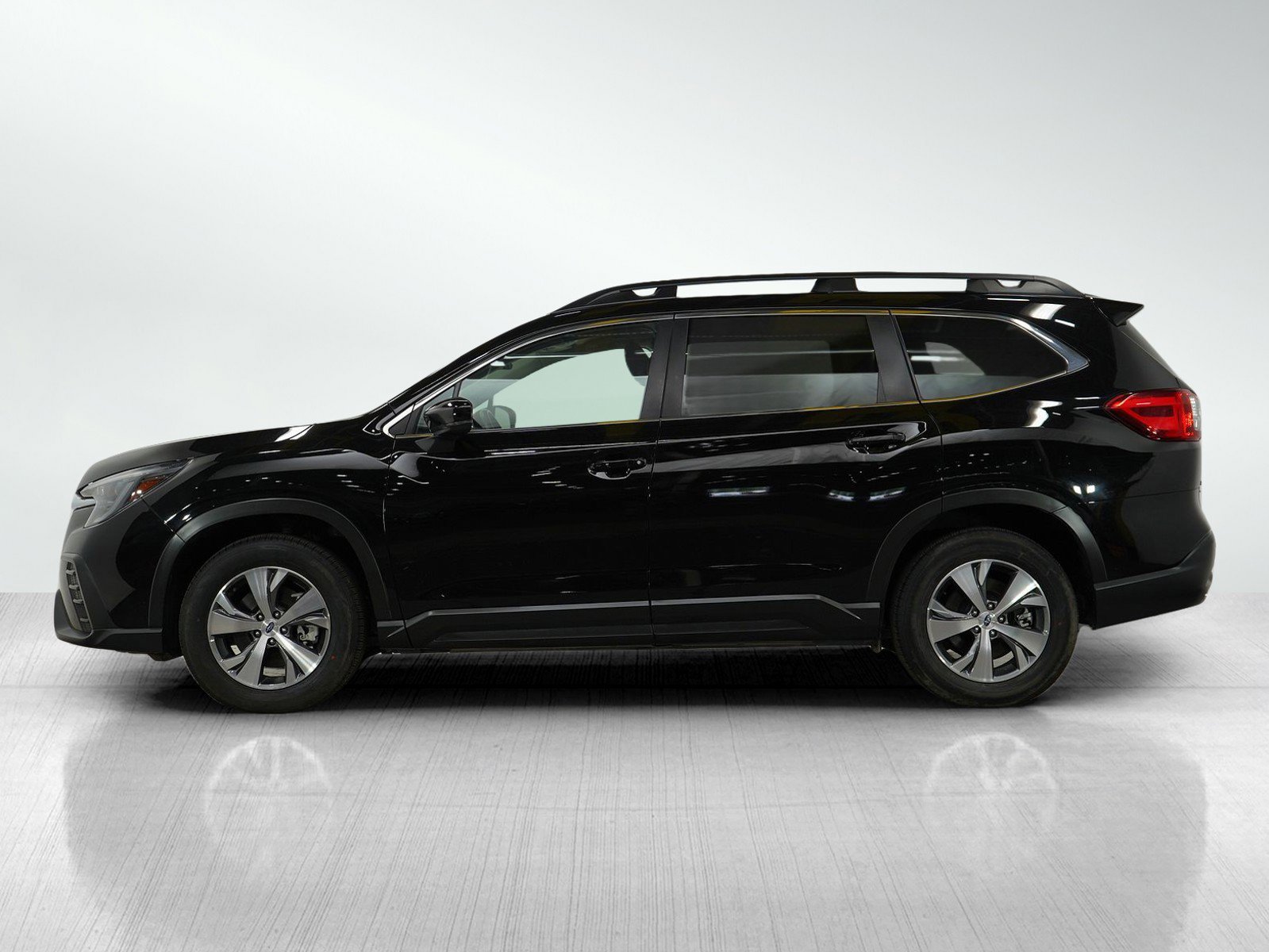 Used 2024 Subaru Ascent Premium with VIN 4S4WMAED4R3431920 for sale in Burnsville, Minnesota