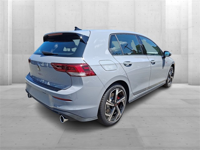2025 Volkswagen Golf GTI SE photo 4