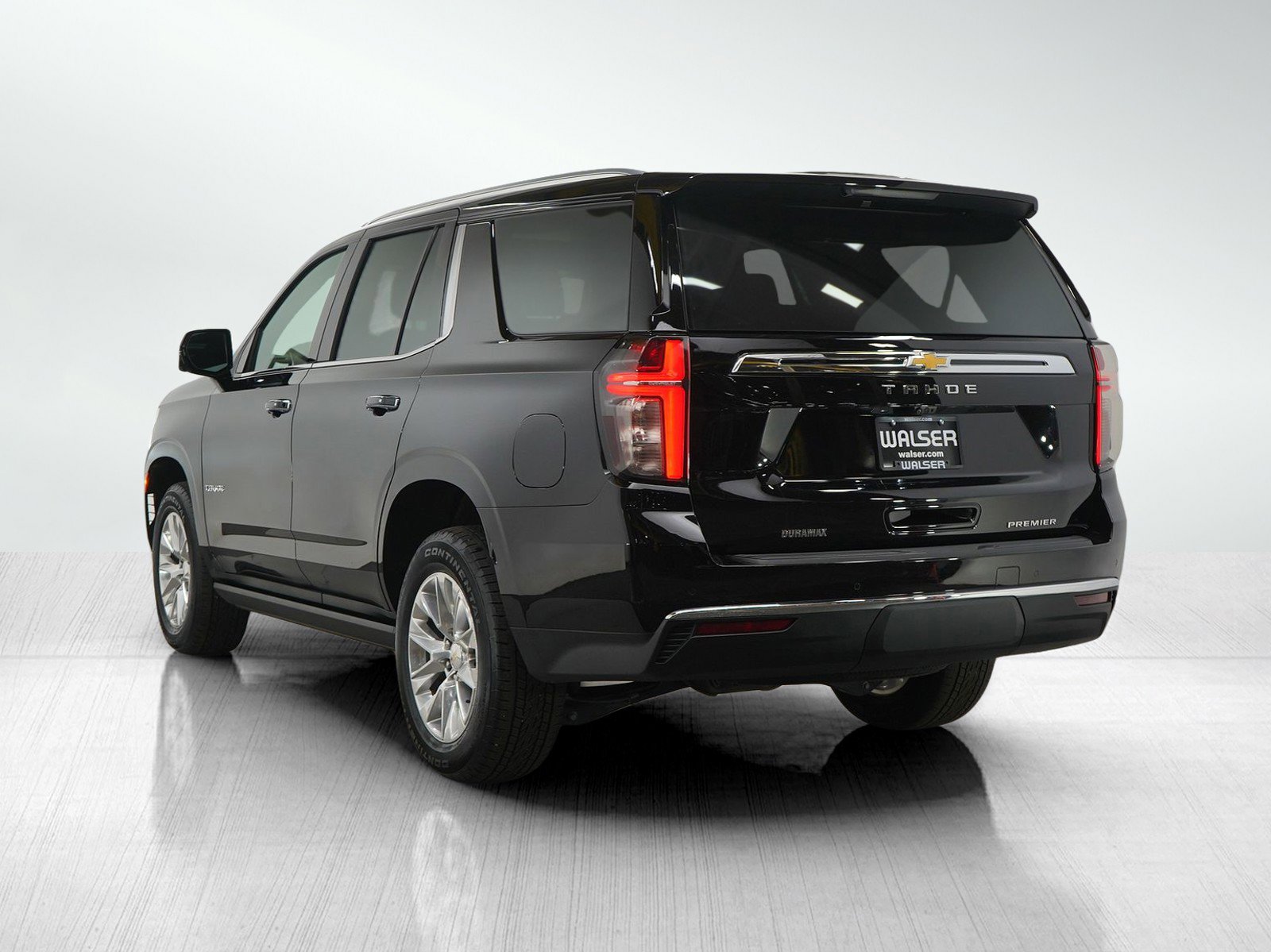 2023 Chevrolet Tahoe Premier photo 2