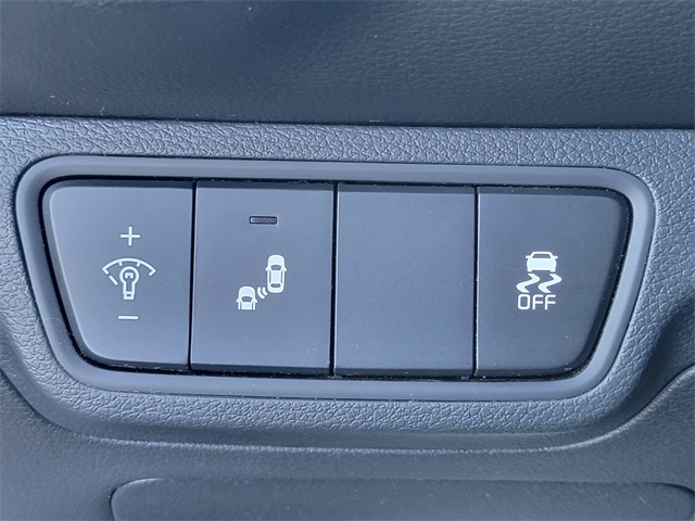 2023 Kia Forte LXS photo 32