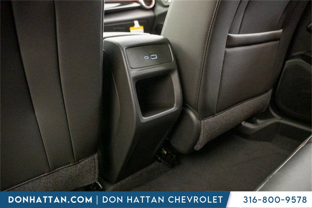2025 Chevrolet Trax photo 13