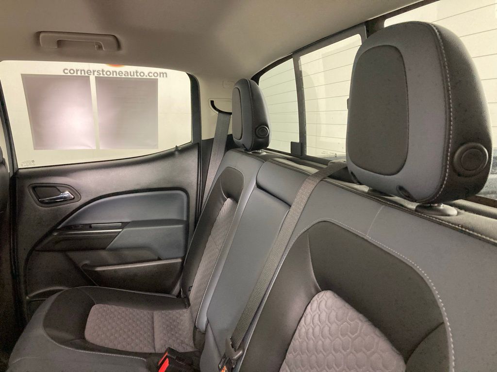2022 Chevrolet Colorado Z71 photo 3