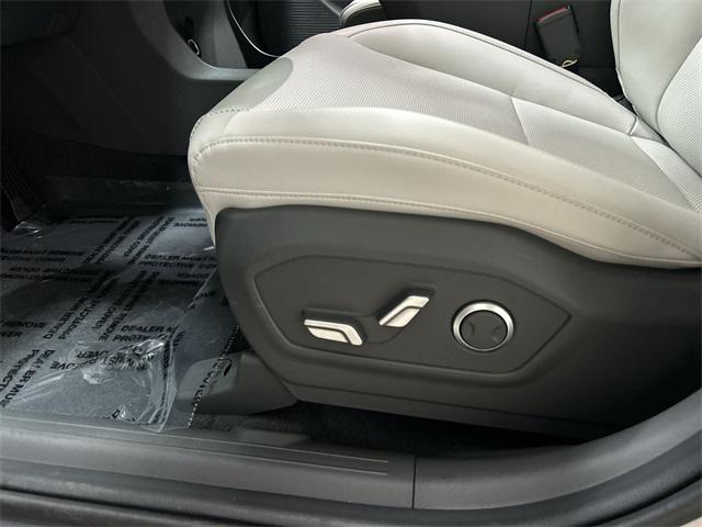 2026 Hyundai Santa Fe SEL photo 26