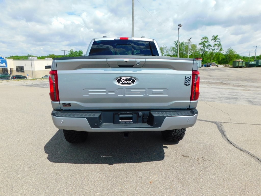 2024 Ford F-150 XLT photo 4