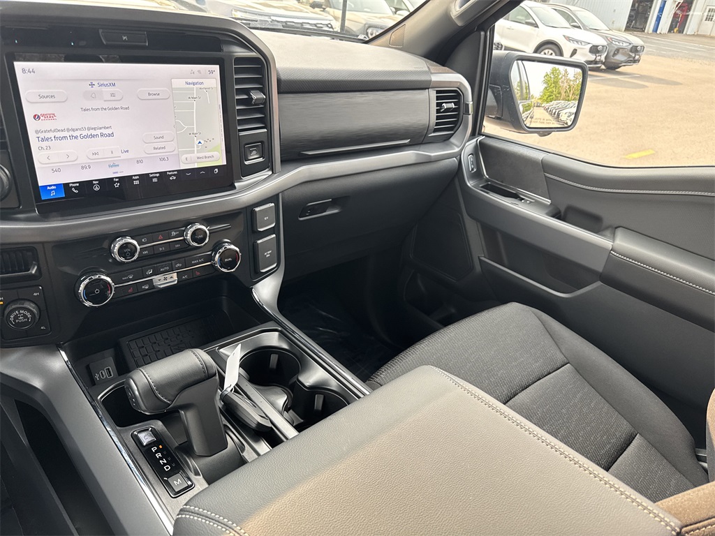 2025 Ford F-150 XLT photo 28