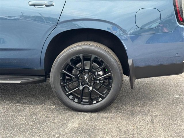 2026 Chevrolet Tahoe Premier photo 2