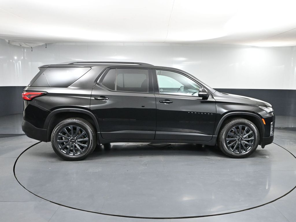 2023 Chevrolet Traverse RS photo 3