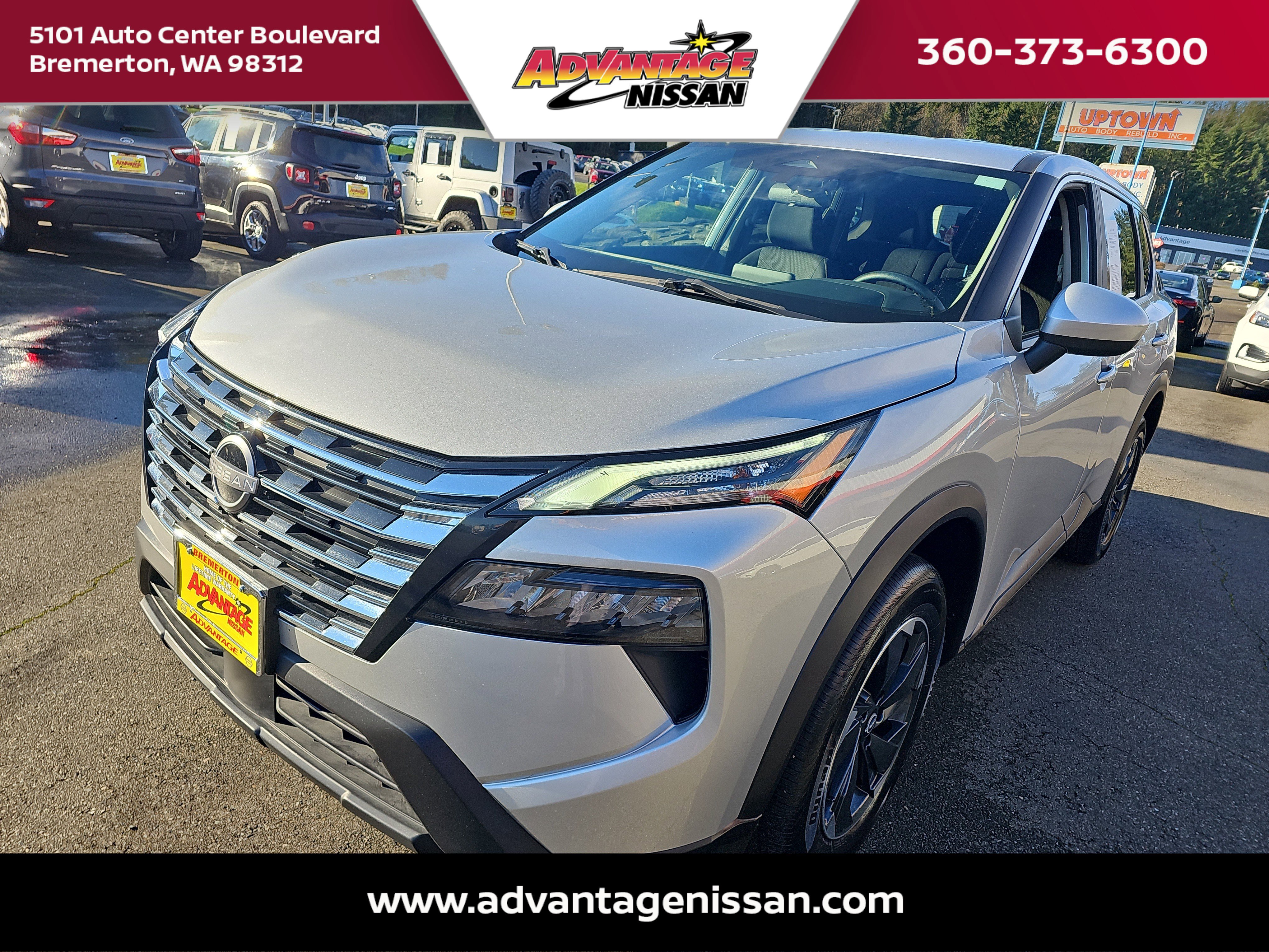 2024 Nissan Rogue SV's photo