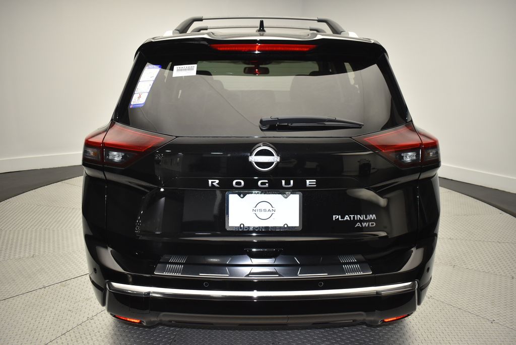 2026 Nissan Rogue Platinum photo 4