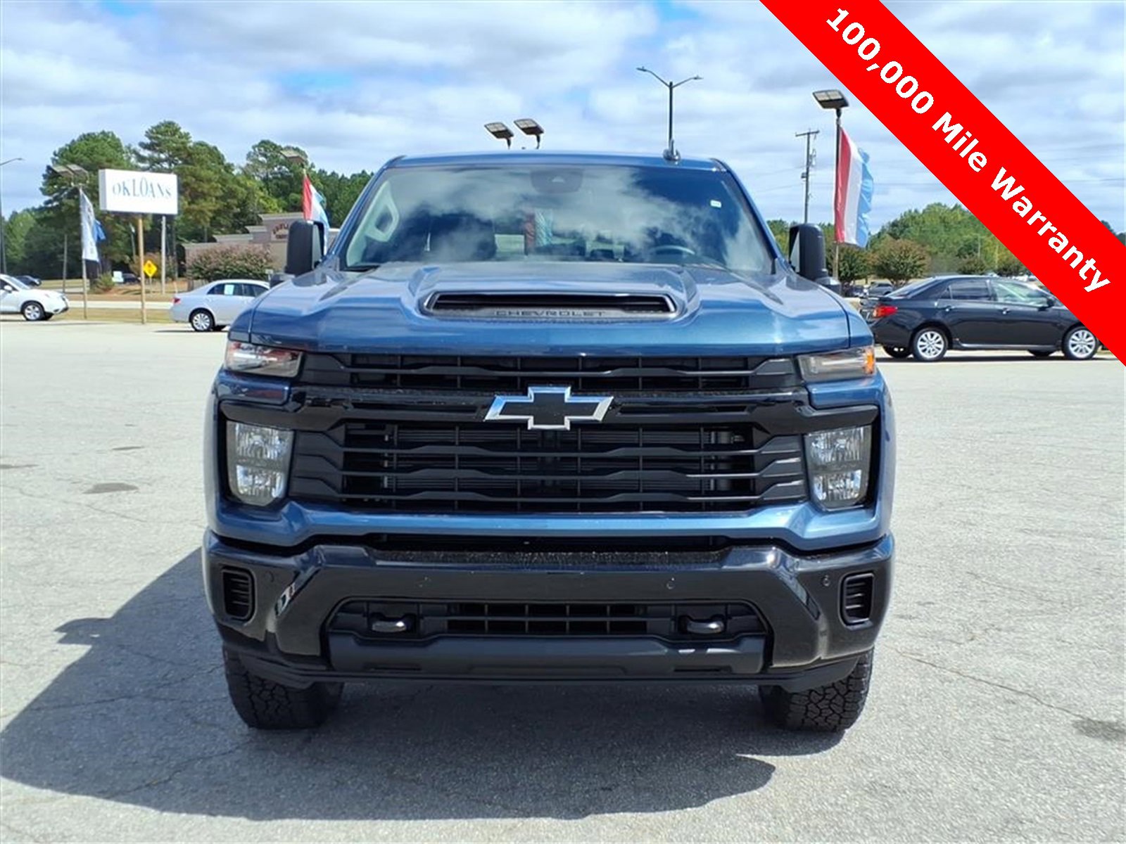 2026 Chevrolet Silverado 2500HD Custom photo 8