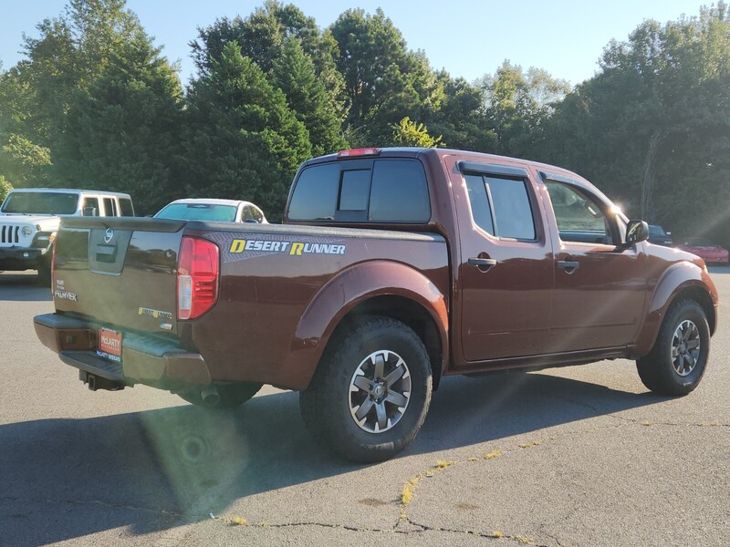 2017 Nissan Frontier Desert Runner photo 3