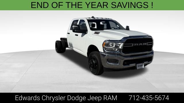 2024 RAM Ram 3500 Chassis Cab Tradesman's photo