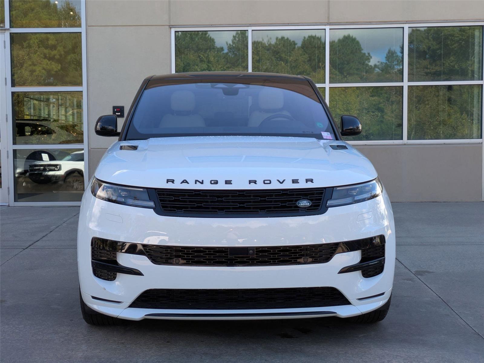 2023 Land Rover Range Rover Sport SE photo 2