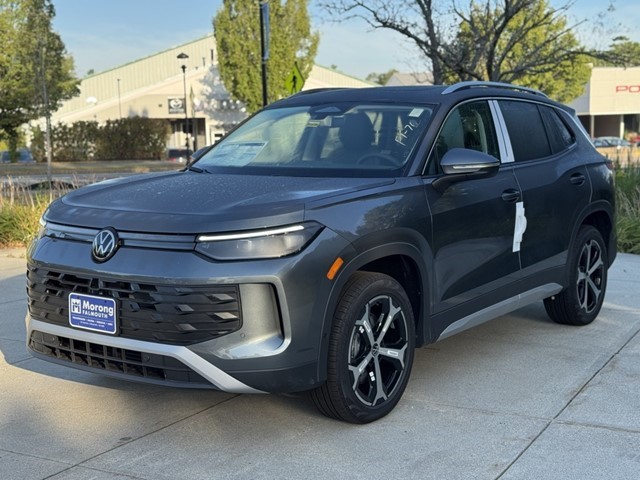 2025 Volkswagen Tiguan SE photo 4