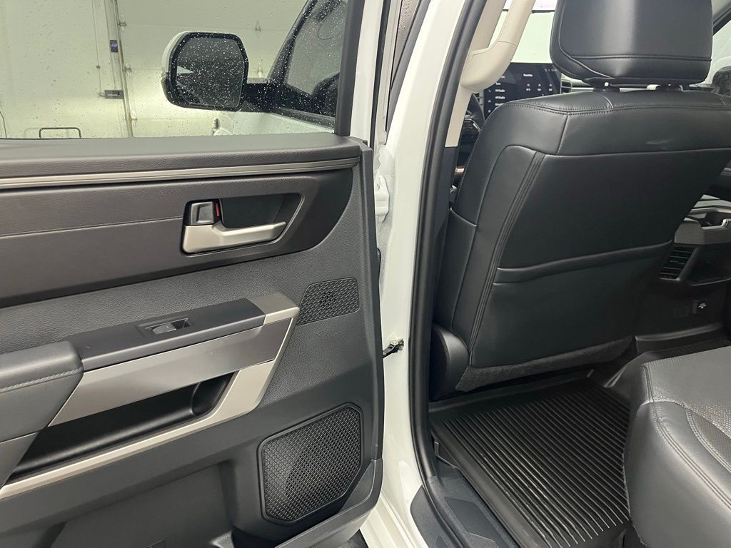 2022 Toyota Tundra SR5 photo 29