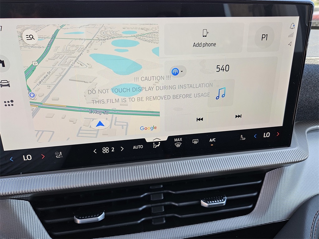 2025 Ford Explorer photo 10