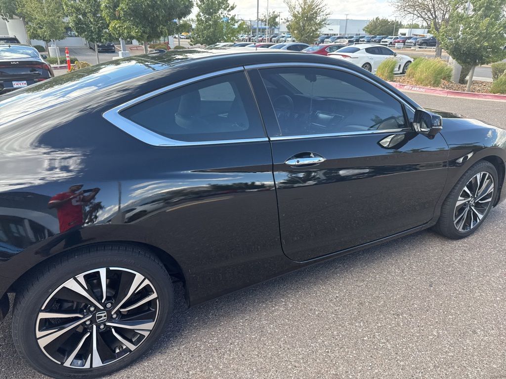 2016 Honda Accord EX photo 15