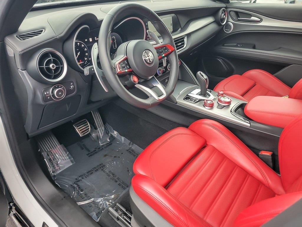 2024 ALFA ROMEO STELVIO - Image 8