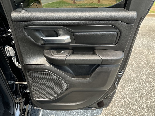 2025 Ram 1500 Tradesman photo 16
