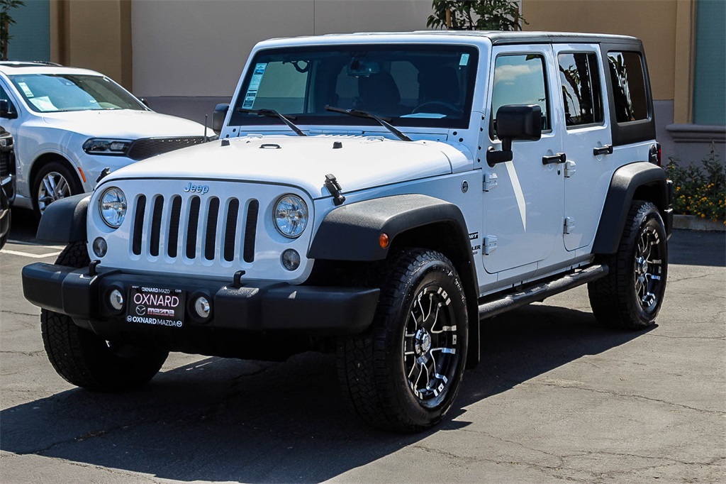 2016 Jeep Wrangler Unlimited Sport photo 2