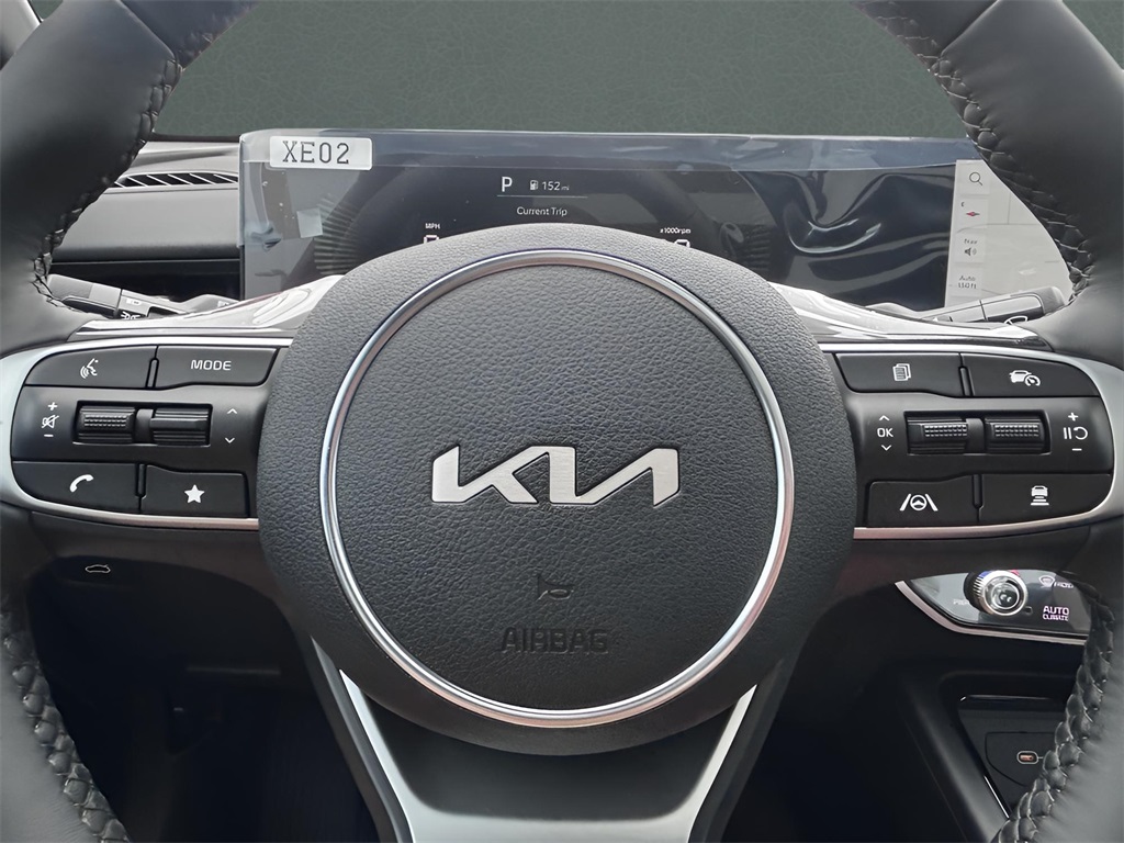 2025 Kia K5 GT-Line photo 27