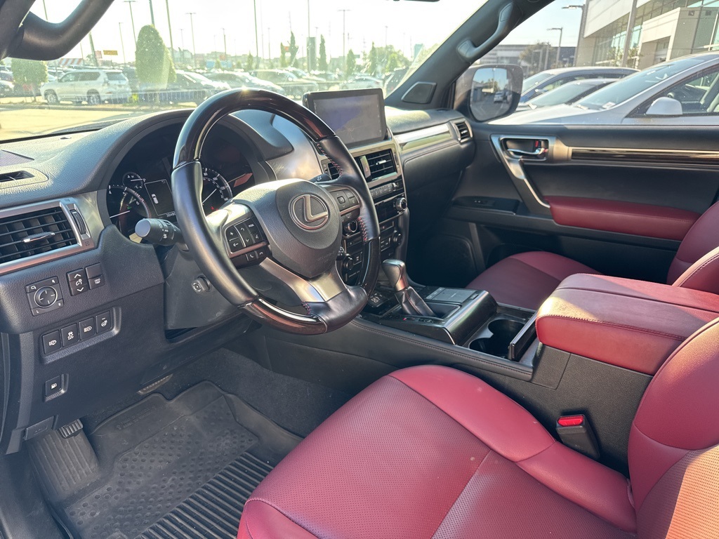 2023 Lexus GX 460 photo 2