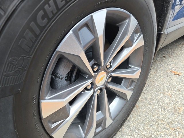 2026 Chevrolet Equinox LT photo 3