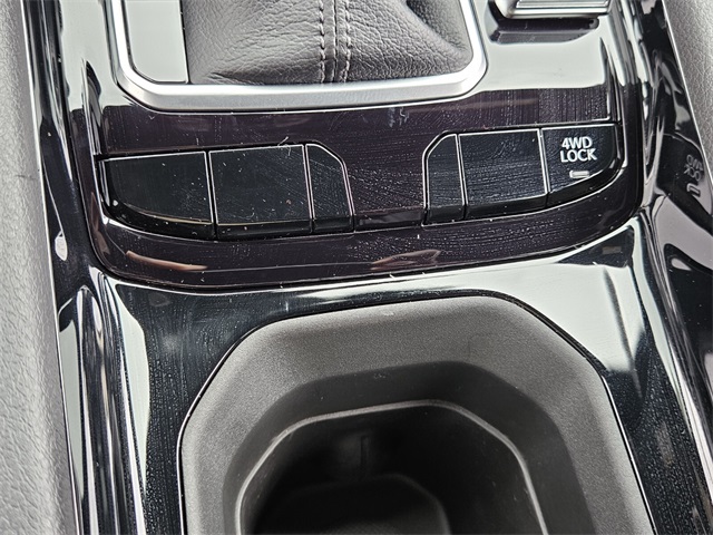 2026 Jeep Compass Latitude Altitude photo 17