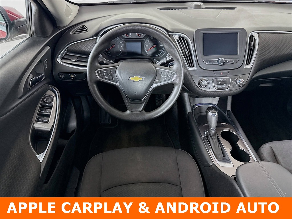 2018 Chevrolet Malibu 1LT photo 4