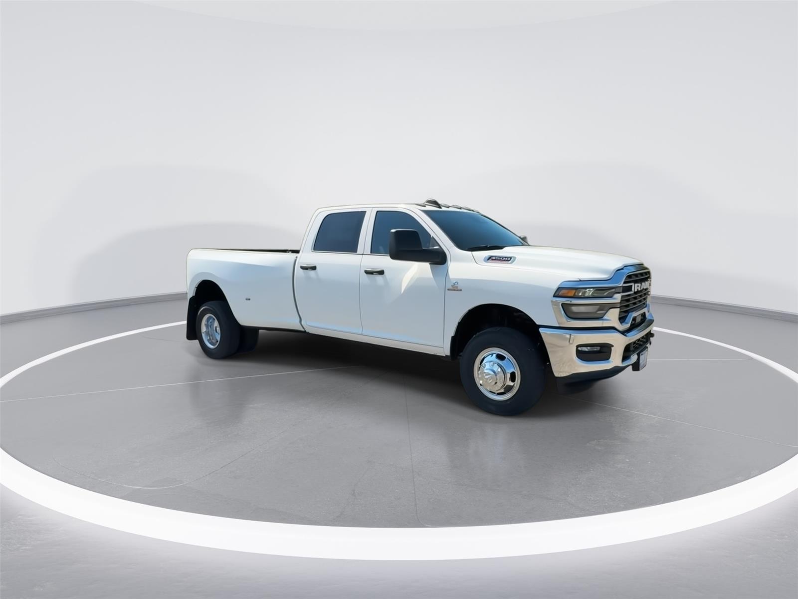 2026 Ram 3500 Tradesman photo 2