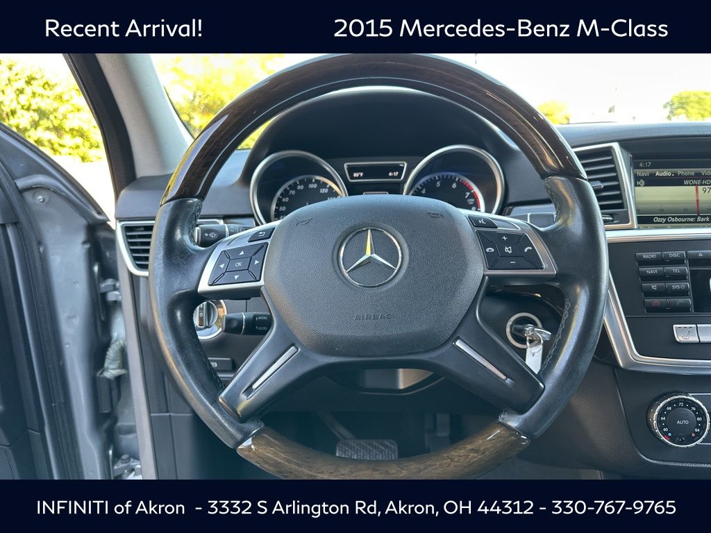 2015 Mercedes Benz ML 350 4MATIC photo 46