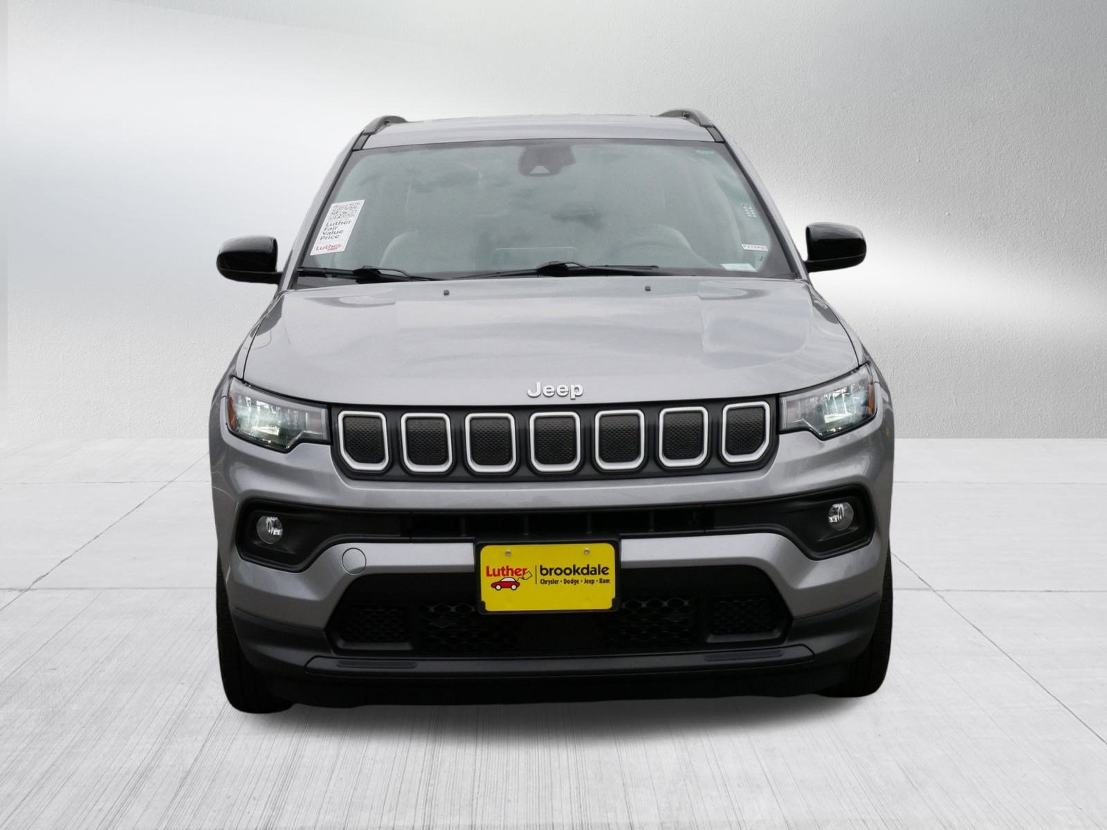 Certified 2022 Jeep Compass Latitude with VIN 3C4NJDBB9NT151325 for sale in Brooklyn Park, Minnesota