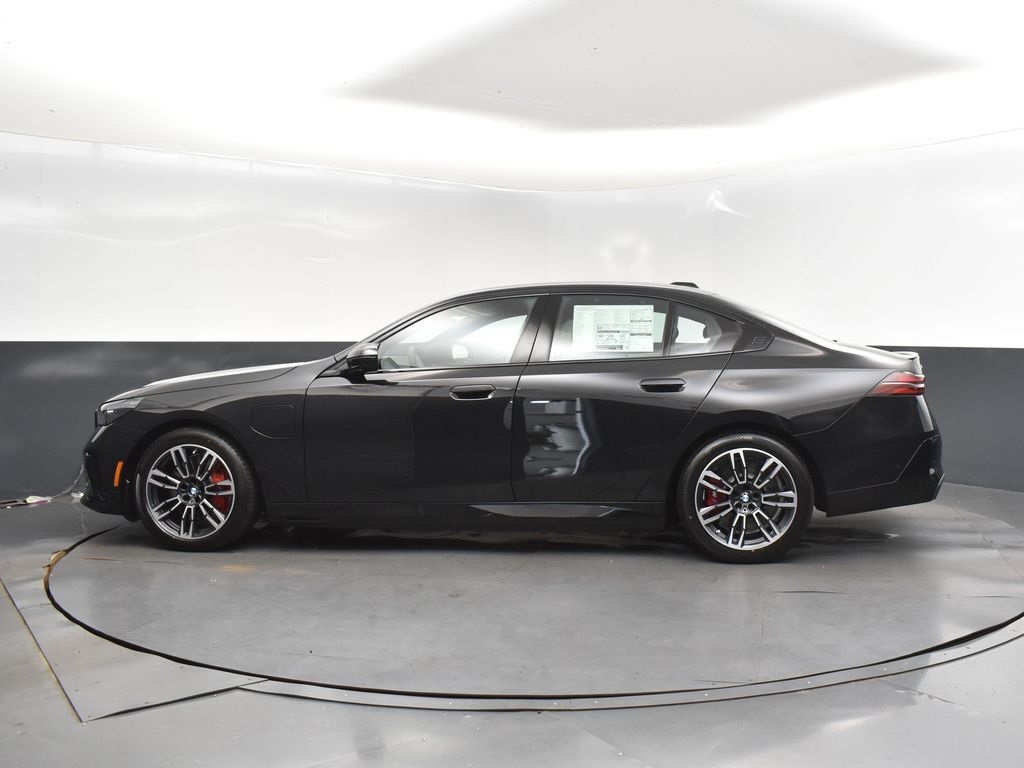 2026 Bmw 550e xDrive photo 4