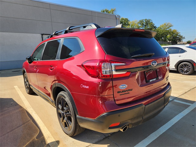 2025 Subaru Ascent Onyx Edition Touring photo 2