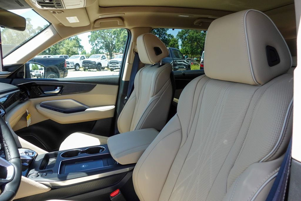 2025 Acura MDX SH-AWD Advance photo 21
