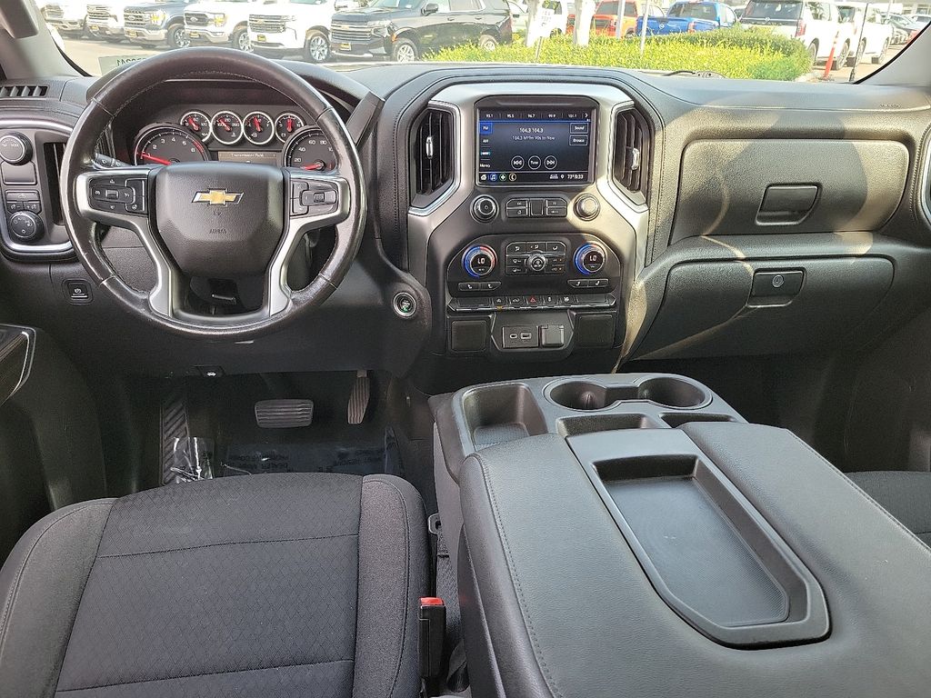 2021 Chevrolet Silverado 1500 LT photo 4