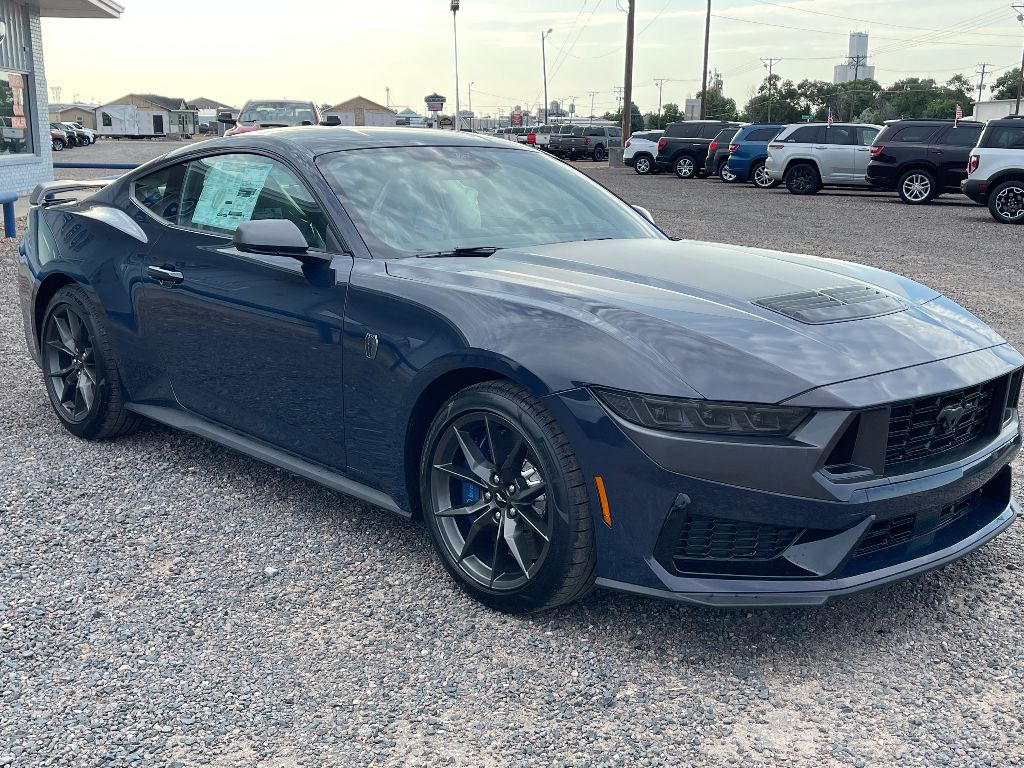 2025 Ford Mustang Dark Horse Premium photo 4