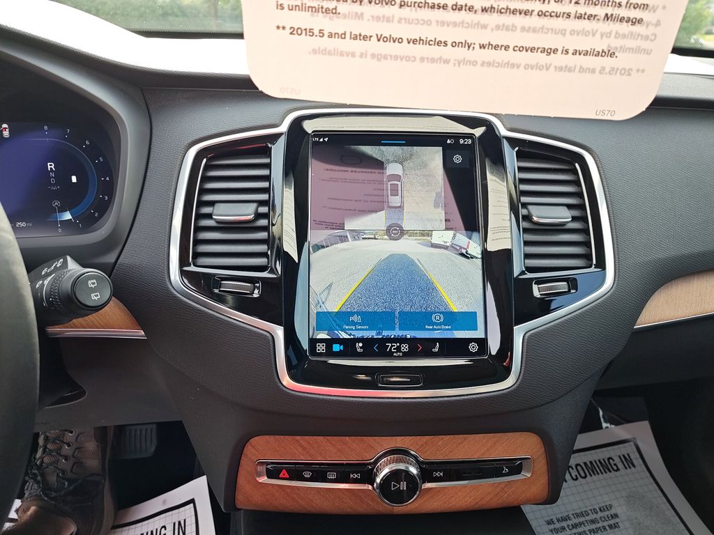 2024 Volvo XC90 Plus photo 21
