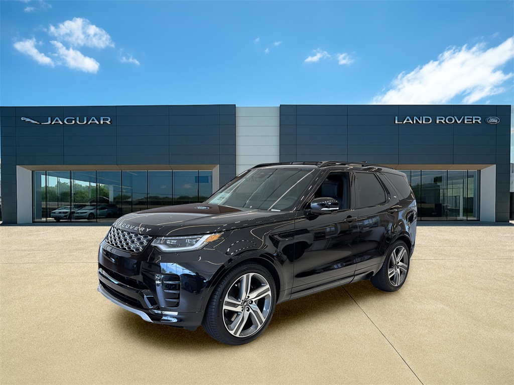 2025 Land Rover Discovery Metropolitan Edition's photo