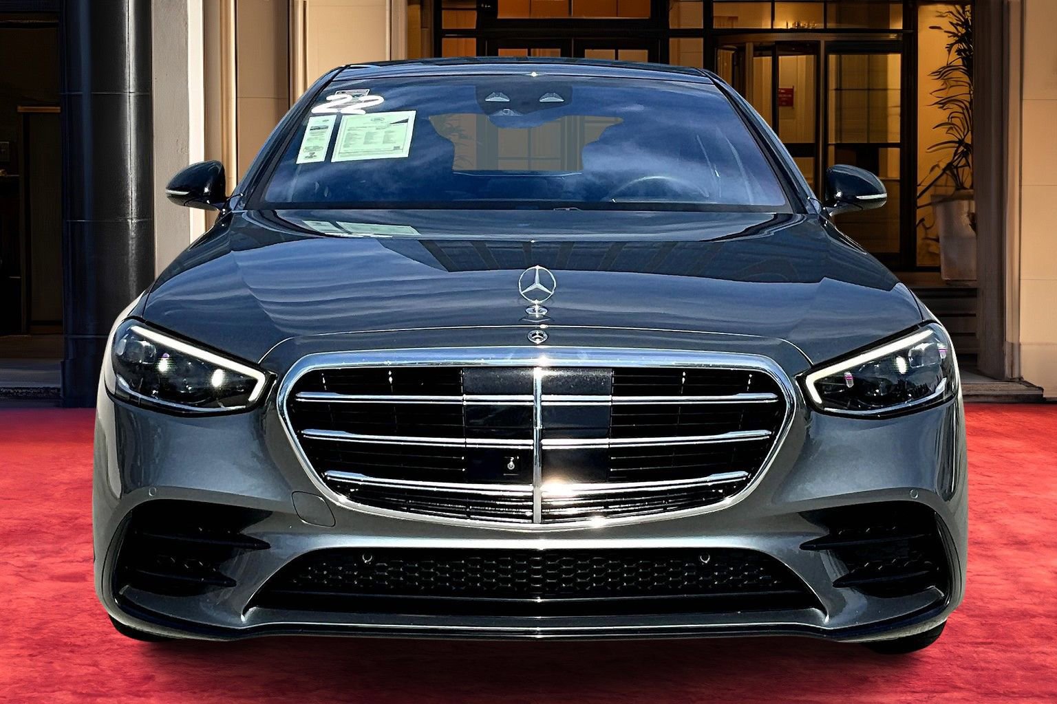 2022 Mercedes Benz S 580 4MATIC photo 2