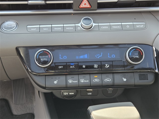 2025 Hyundai Elantra SEL Convenience photo 20