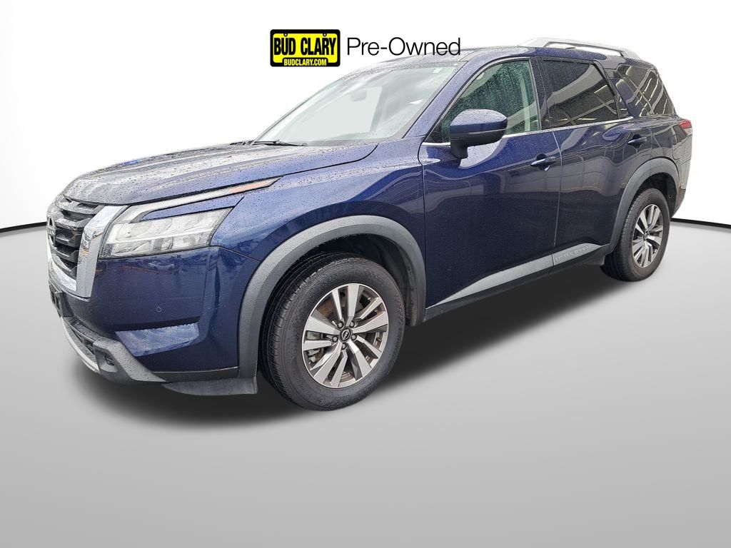 2023 Nissan Pathfinder SL's photo