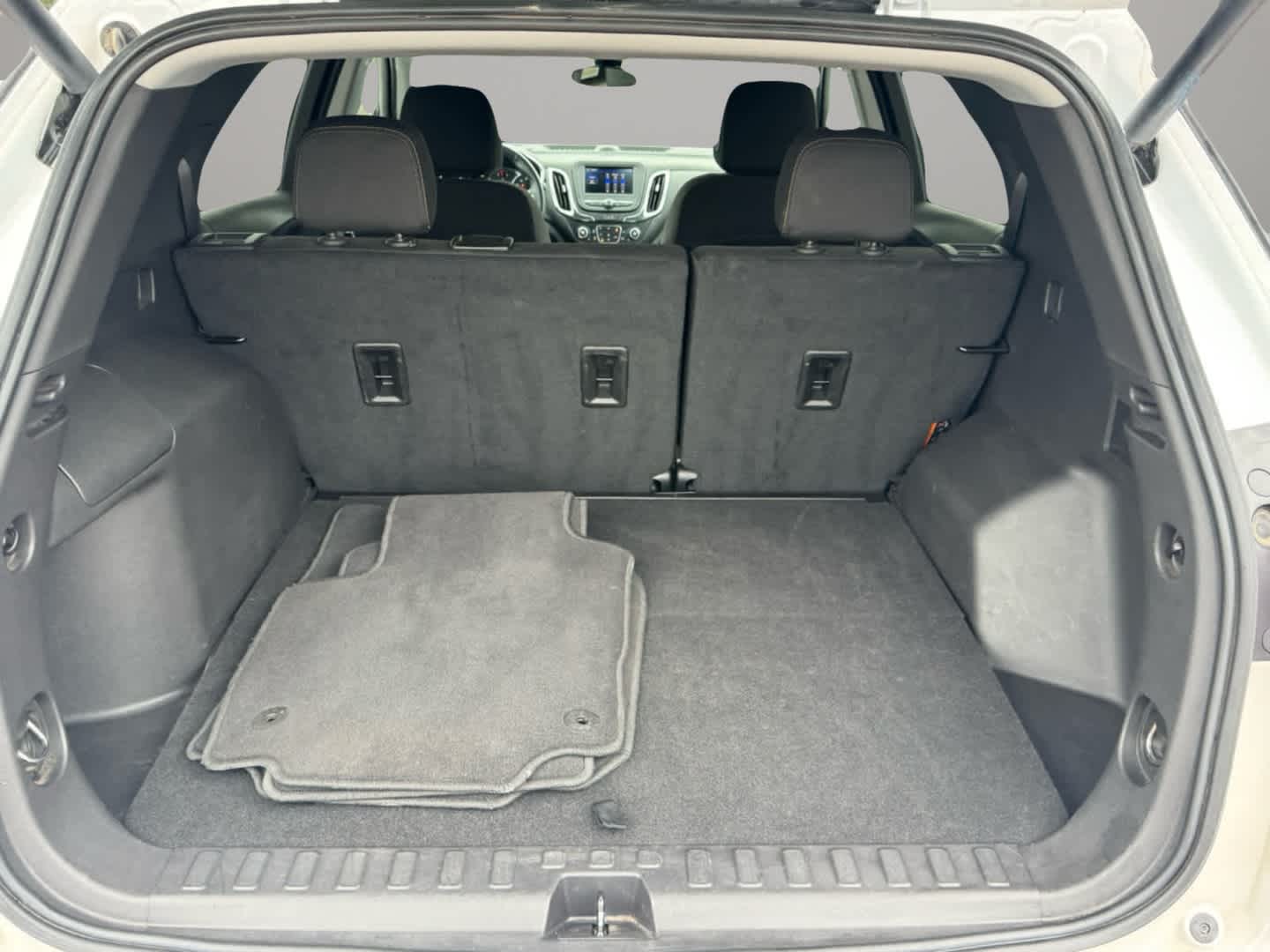 2024 Chevrolet Equinox LT photo 36