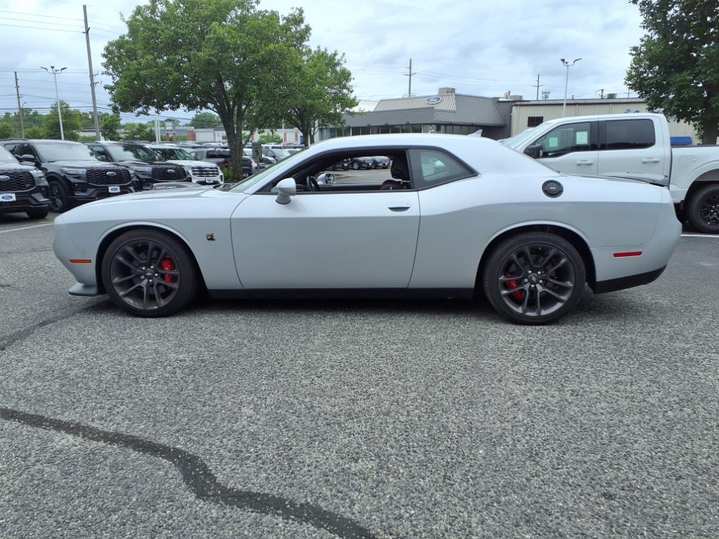 2022 Dodge Challenger R/T Scat Pack photo 6